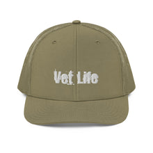 Load image into Gallery viewer, Vet Life Richardson Snapback Cap
